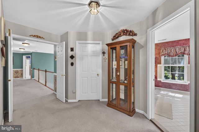 6616 MCCAMBELL CL, Centreville, VA 20120