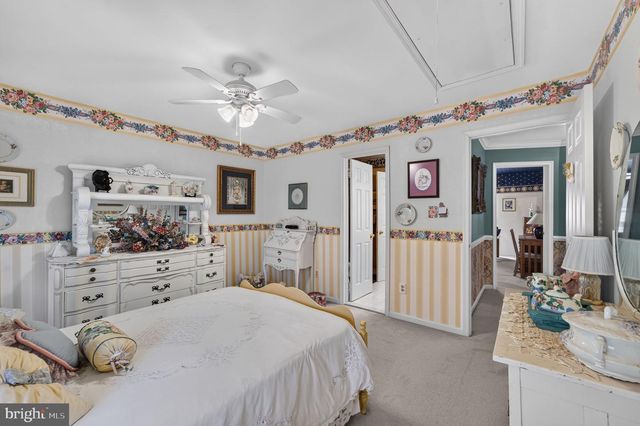 6616 MCCAMBELL CL, Centreville, VA 20120