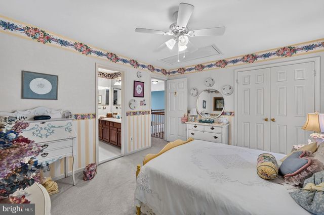 6616 MCCAMBELL CL, Centreville, VA 20120