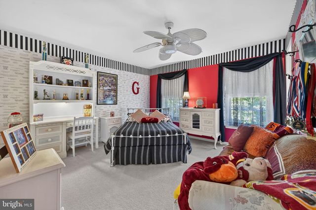 6616 MCCAMBELL CL, Centreville, VA 20120