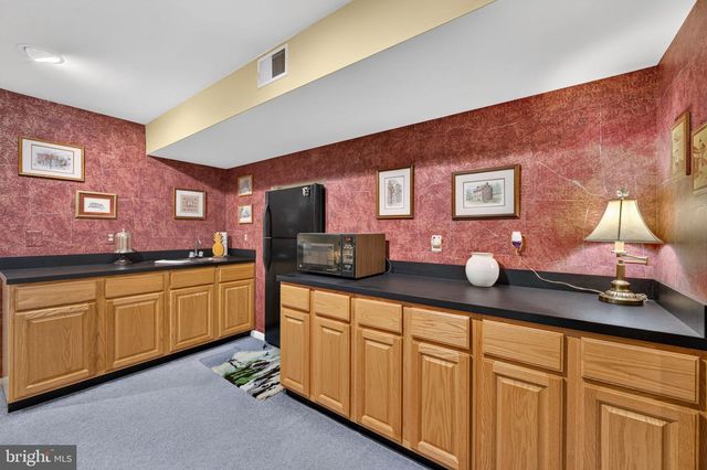 6616 MCCAMBELL CL, Centreville, VA 20120