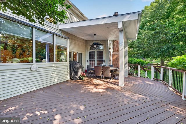 6616 MCCAMBELL CL, Centreville, VA 20120