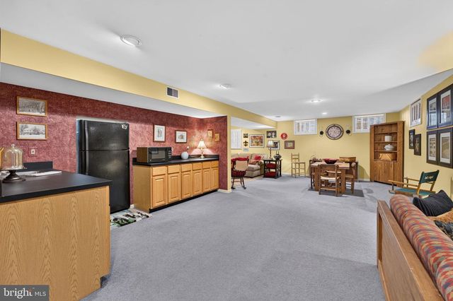6616 MCCAMBELL CL, Centreville, VA 20120