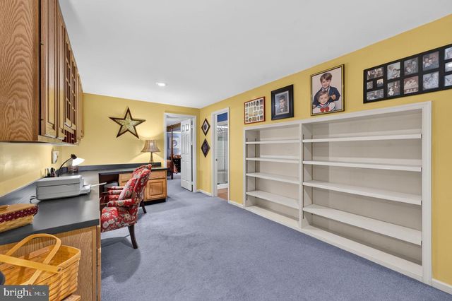 6616 MCCAMBELL CL, Centreville, VA 20120