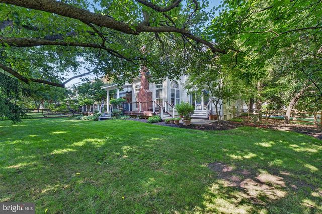 6616 MCCAMBELL CL, Centreville, VA 20120
