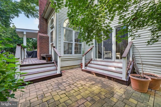 6616 MCCAMBELL CL, Centreville, VA 20120
