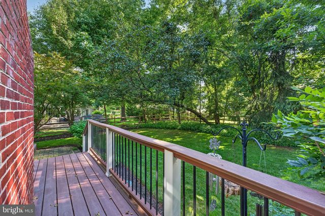 6616 MCCAMBELL CL, Centreville, VA 20120