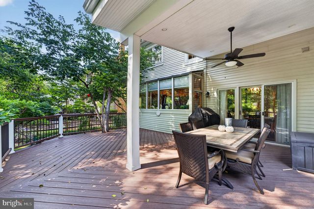 6616 MCCAMBELL CL, Centreville, VA 20120
