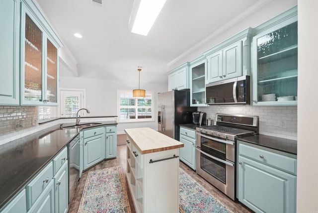 17 Charleston Cove, Cabot, AR 72023