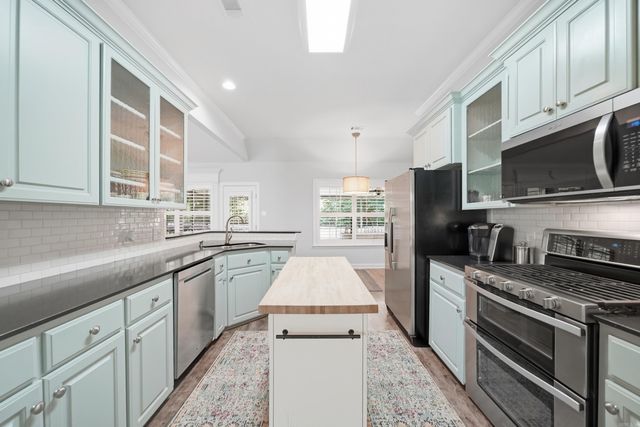 17 Charleston Cove, Cabot, AR 72023