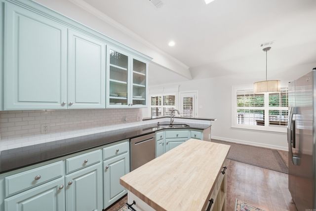 17 Charleston Cove, Cabot, AR 72023