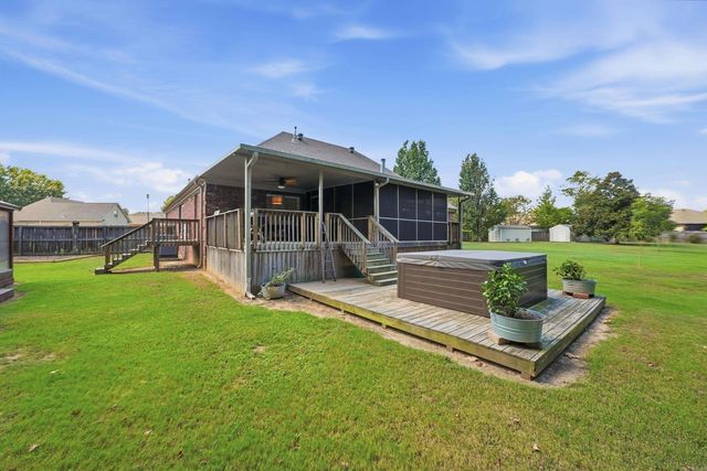 17 Charleston Cove, Cabot, AR 72023