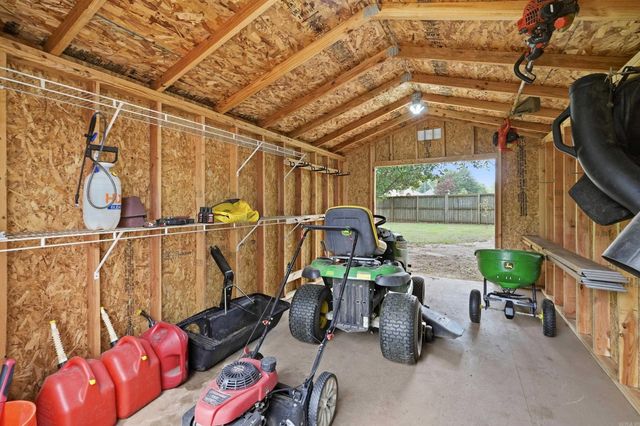 17 Charleston Cove, Cabot, AR 72023