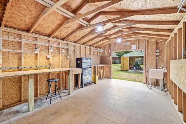 17 Charleston Cove, Cabot, AR 72023