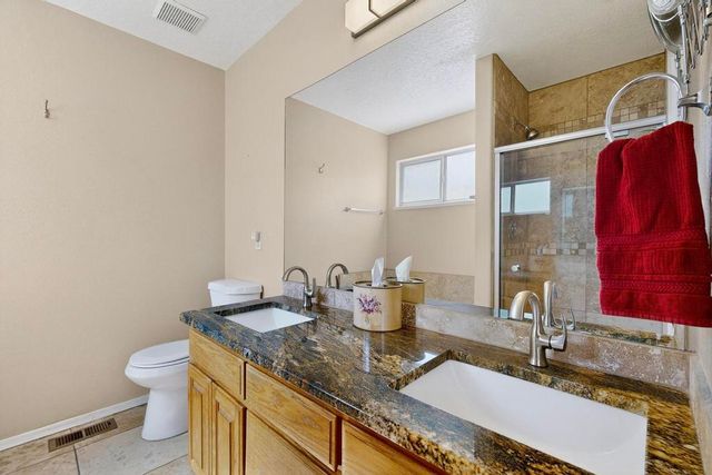 10016 DEL CHAPARRAL Court NE, Albuquerque, NM 87111