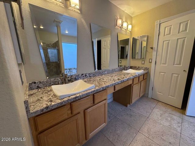 1510 E Charleston Avenue, Phoenix, AZ 85022