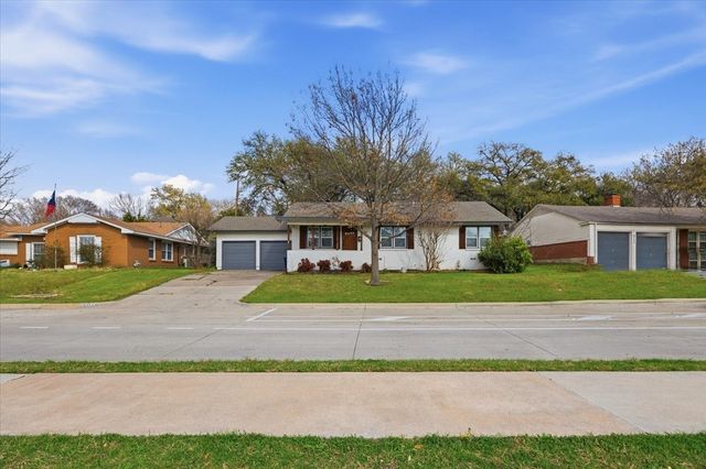 4755 Westcreek Drive, Fort Worth, TX 76133