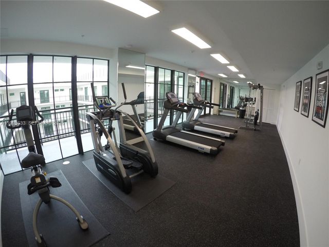 4100 SW 64th Ave 409, Davie, FL 33314