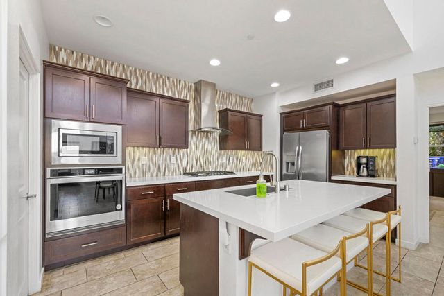 419 Tan Oak Drive, Palm Springs, CA 92262