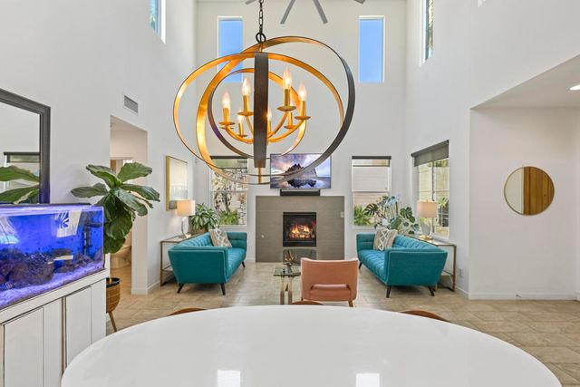 419 Tan Oak Drive, Palm Springs, CA 92262