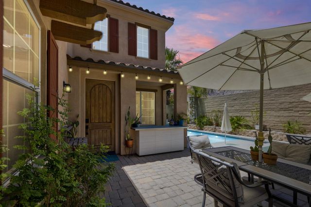 419 Tan Oak Drive, Palm Springs, CA 92262