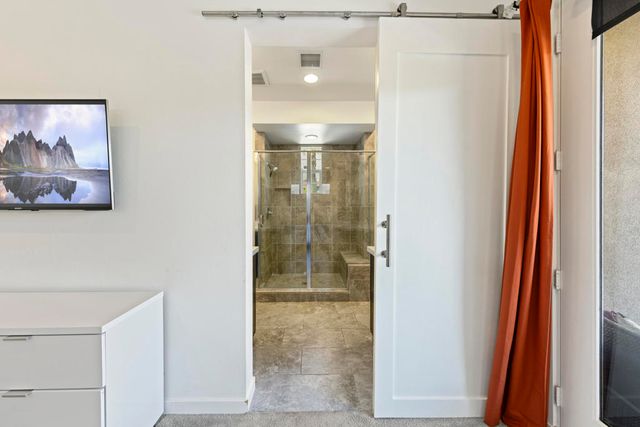 419 Tan Oak Drive, Palm Springs, CA 92262