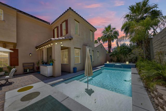 419 Tan Oak Drive, Palm Springs, CA 92262