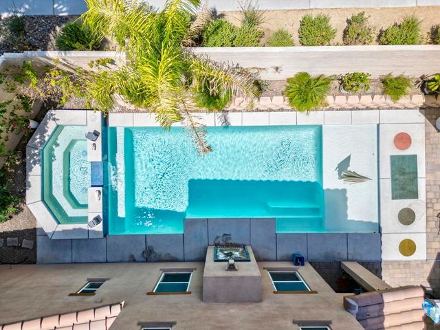 419 Tan Oak Drive, Palm Springs, CA 92262