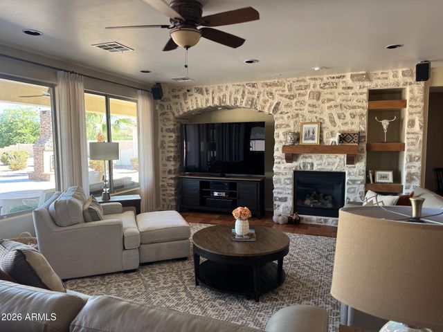 2364 W PHILLIPS Road, San Tan Valley, AZ 85144