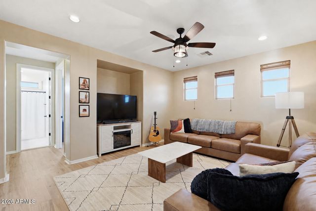 2364 W PHILLIPS Road, San Tan Valley, AZ 85144
