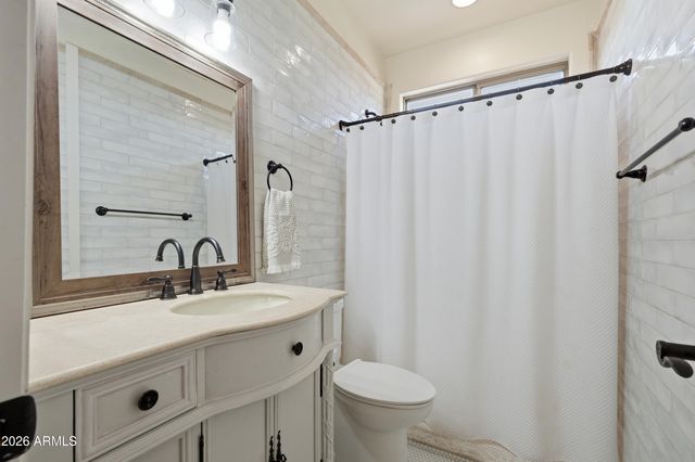 2364 W PHILLIPS Road, San Tan Valley, AZ 85144