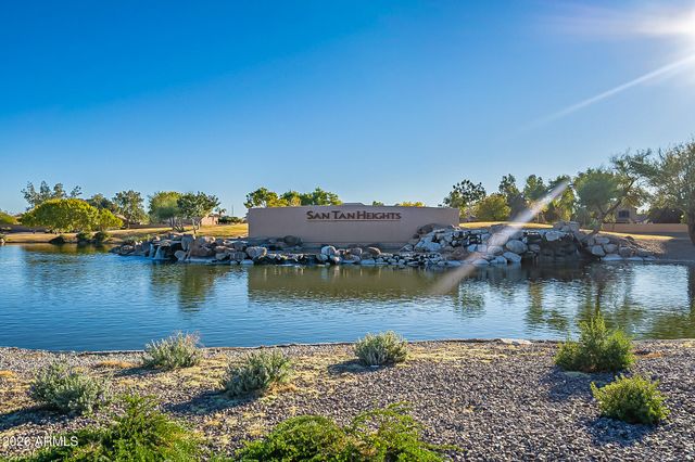 2364 W PHILLIPS Road, San Tan Valley, AZ 85144