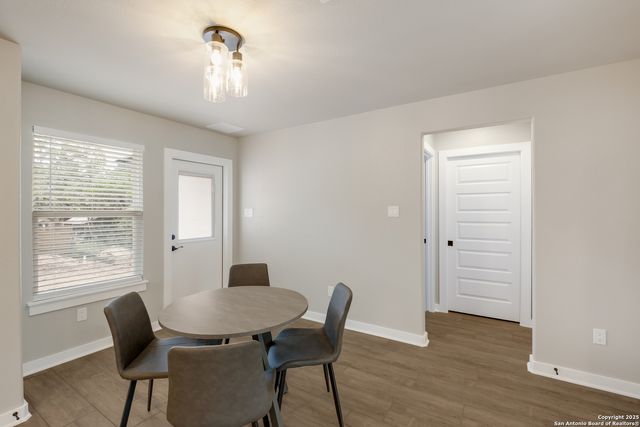 122 Hi View, Lakehills, TX 78063