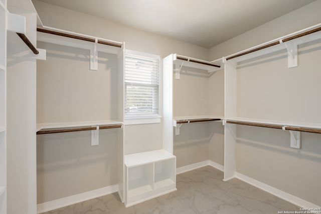 122 Hi View, Lakehills, TX 78063