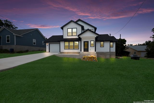 122 Hi View, Lakehills, TX 78063