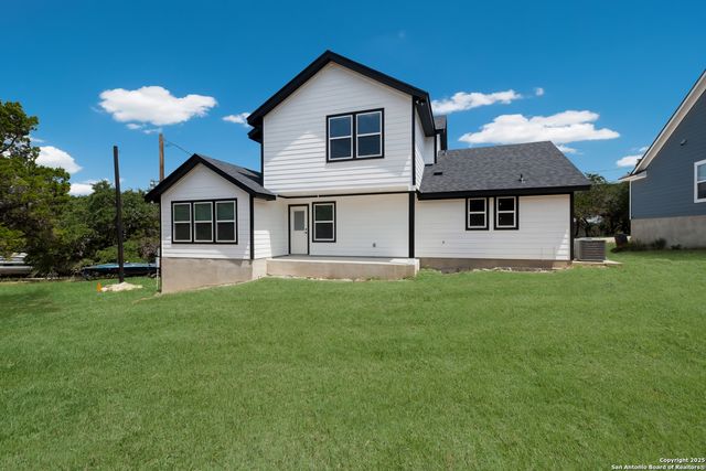 122 Hi View, Lakehills, TX 78063