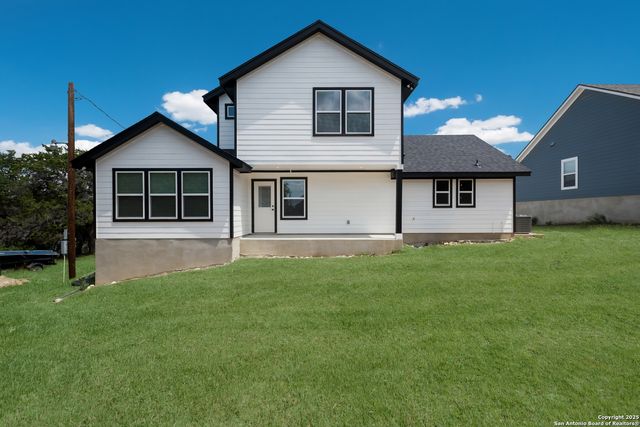 122 Hi View, Lakehills, TX 78063