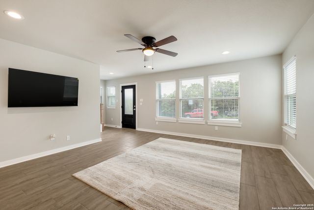 122 Hi View, Lakehills, TX 78063