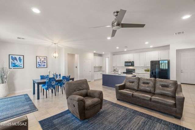 17087 S Emerald Vista Drive, Vail, AZ 85641