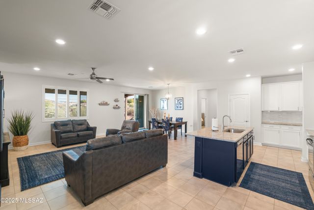 17087 S Emerald Vista Drive, Vail, AZ 85641