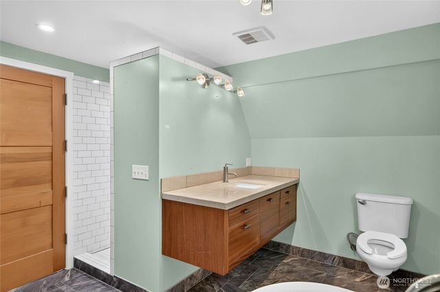 16928 464th Way SE, North Bend, WA 98045