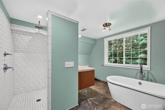 16928 464th Way SE, North Bend, WA 98045
