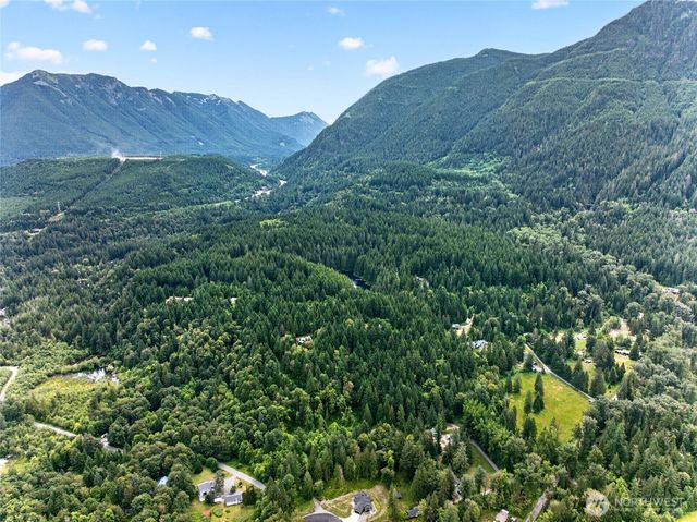 16928 464th Way SE, North Bend, WA 98045