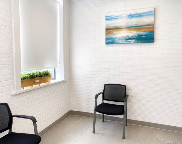 1011 49th Avenue, Long Island City, NY 11101