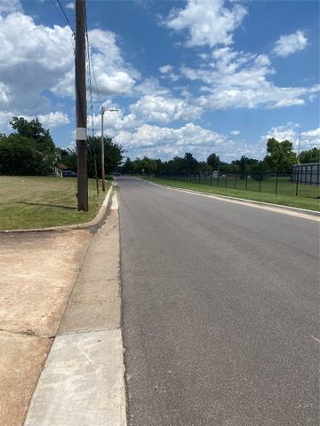 1221 NE 33rd Street, Oklahoma City, OK 73111