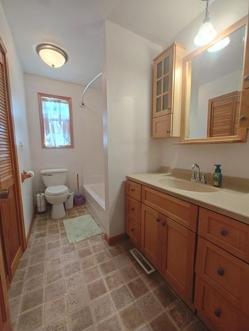6441 E Calvin Drive, Knox, IN 46534