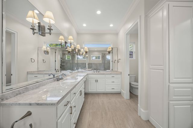 5616 Pershing Avenue, Fort Worth, TX 76107