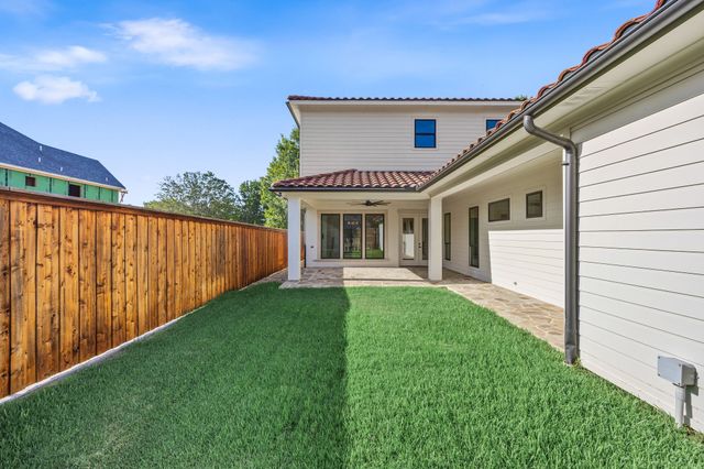5616 Pershing Avenue, Fort Worth, TX 76107