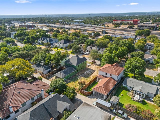 5616 Pershing Avenue, Fort Worth, TX 76107