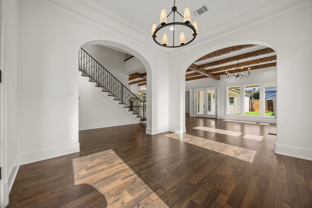 5616 Pershing Avenue, Fort Worth, TX 76107